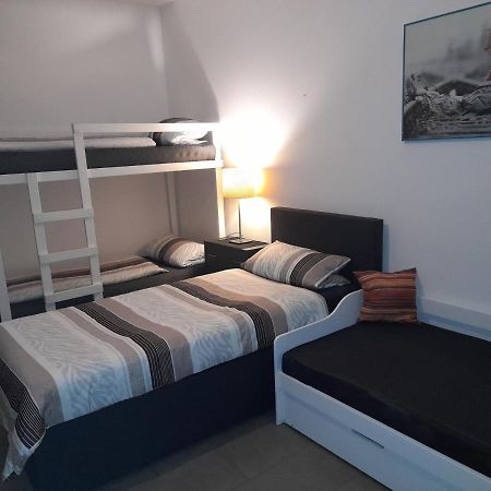 Berlin - Schoenefeld Gruene Wohnung Kültér fotó