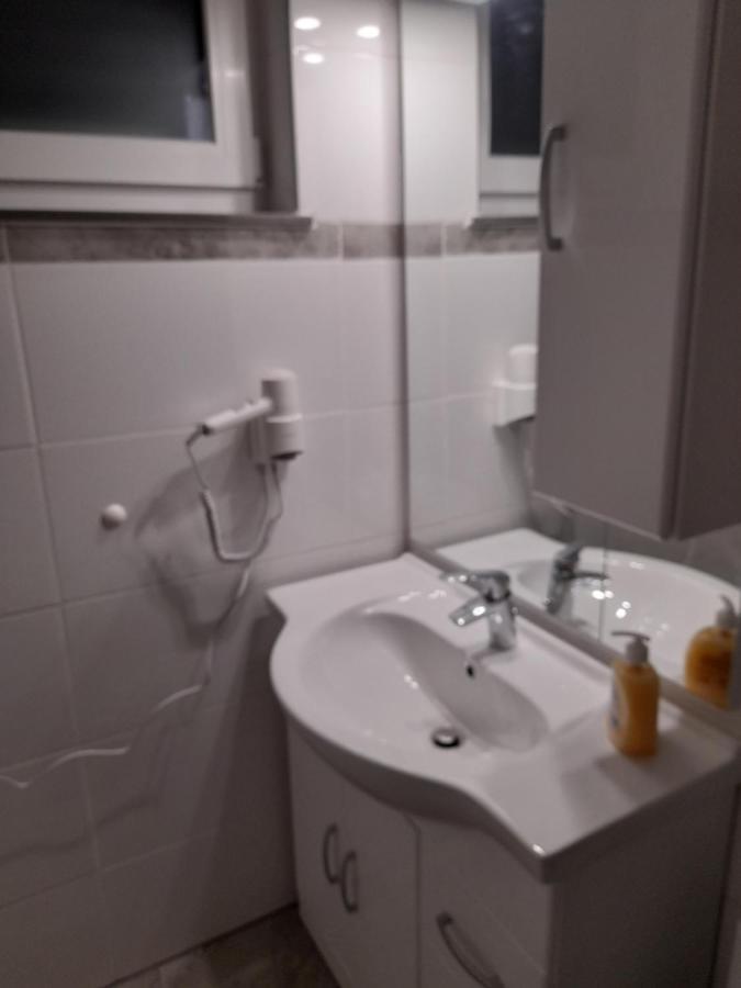 Berlin - Schoenefeld Gruene Wohnung Kültér fotó