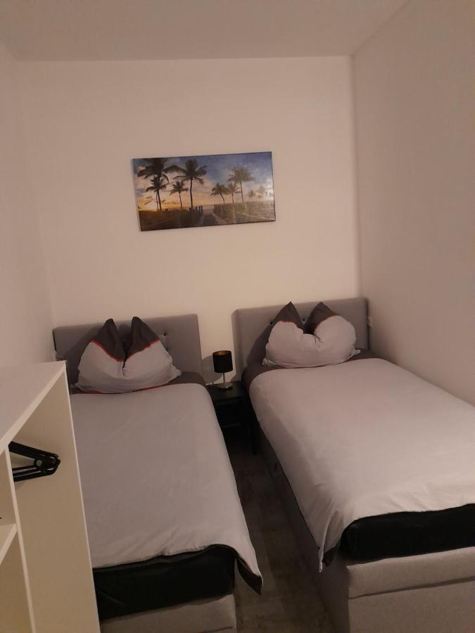 Berlin - Schoenefeld Gruene Wohnung Kültér fotó