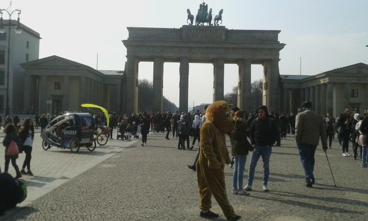 Berlin - Schoenefeld Gruene Wohnung Kültér fotó
